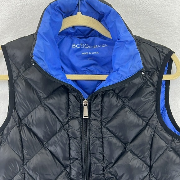 BCBG Generation Down Vest Sz S Black/Blue Front Zip Inside/Outside Pockets EUC - Picture 4 of 13